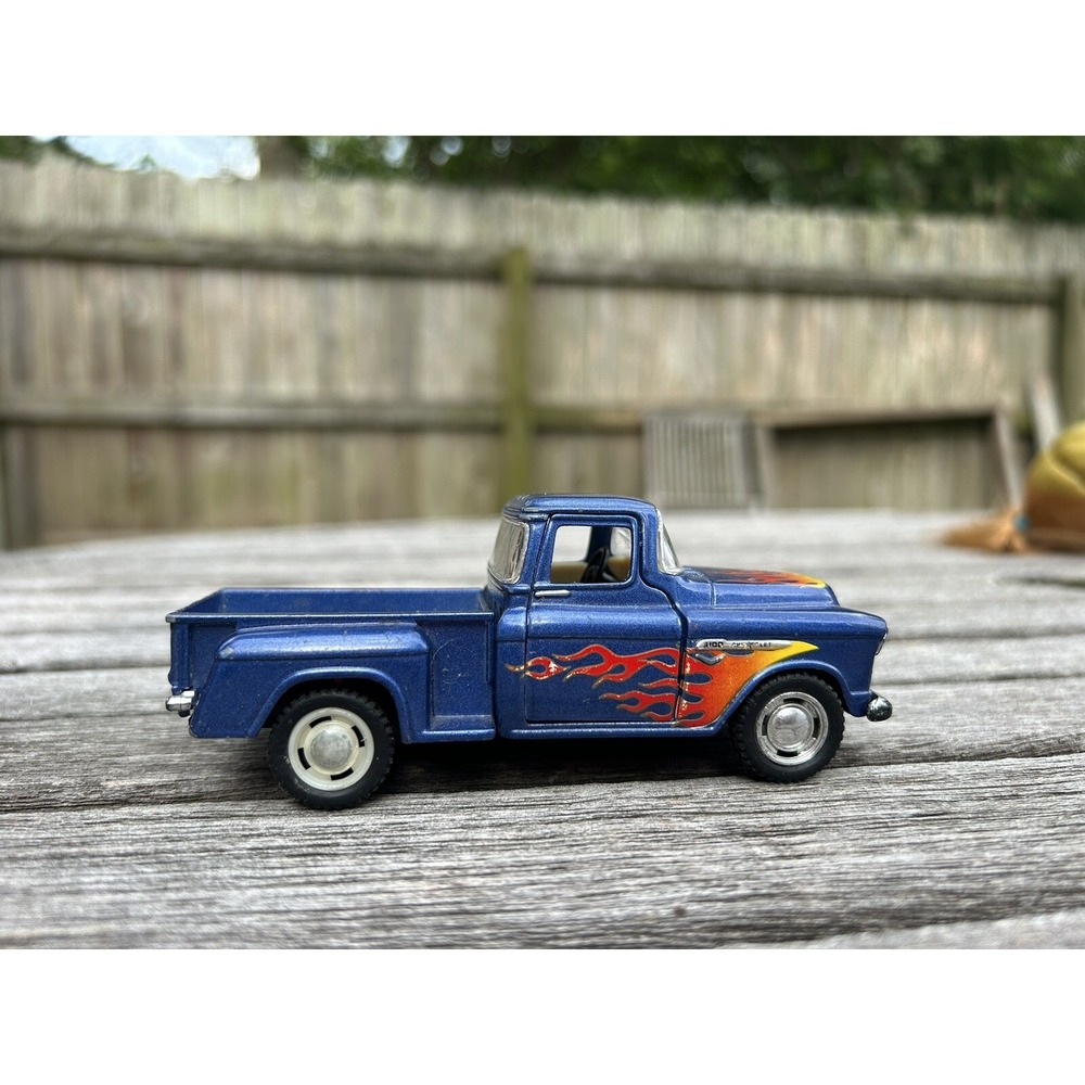 Kinsmart 1955 Chevy Stepside‎ Pick-Up 1:32 Scale KT5330